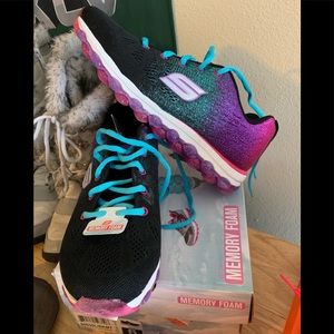 “NEW” Skechers running, workout tennis shoes.